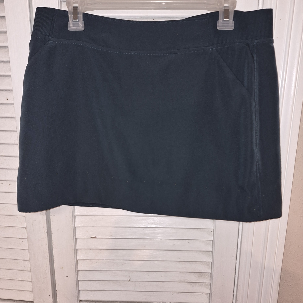 32 Degrees Black Mini Skirt with Side Pockets